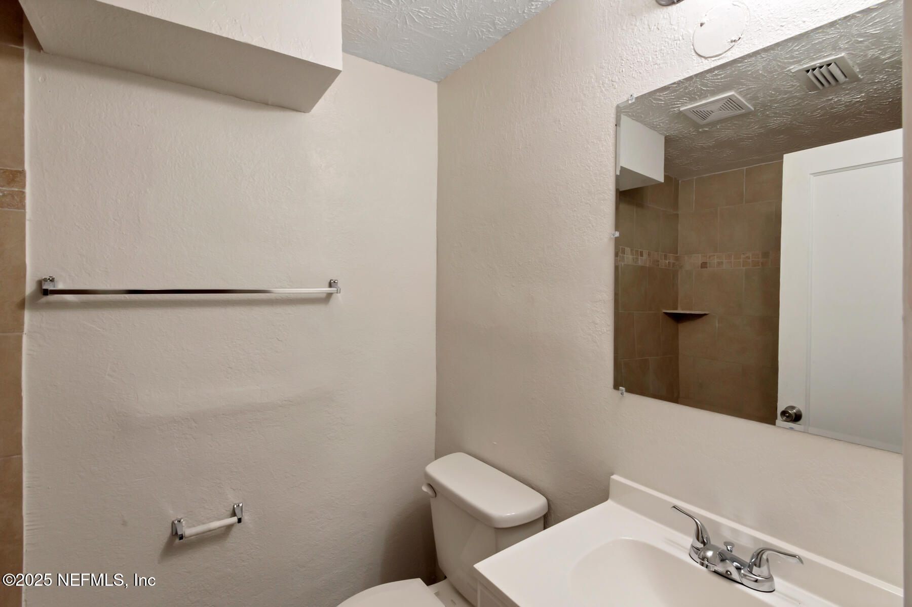 5626 Verbena Road Jacksonville, FL 32209 - Photo 9 of 16 DSC_0898 (1)