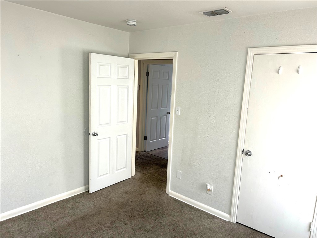 3925 Barnes Street Corpus Christi, TX 78415 - Photo 13 of 20