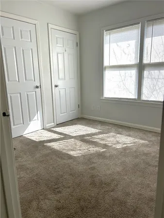 a view of empty room with window