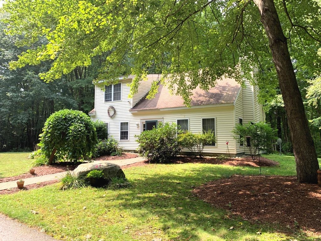 31 Talent Road Litchfield, NH 03052 - Photo 1 of 28