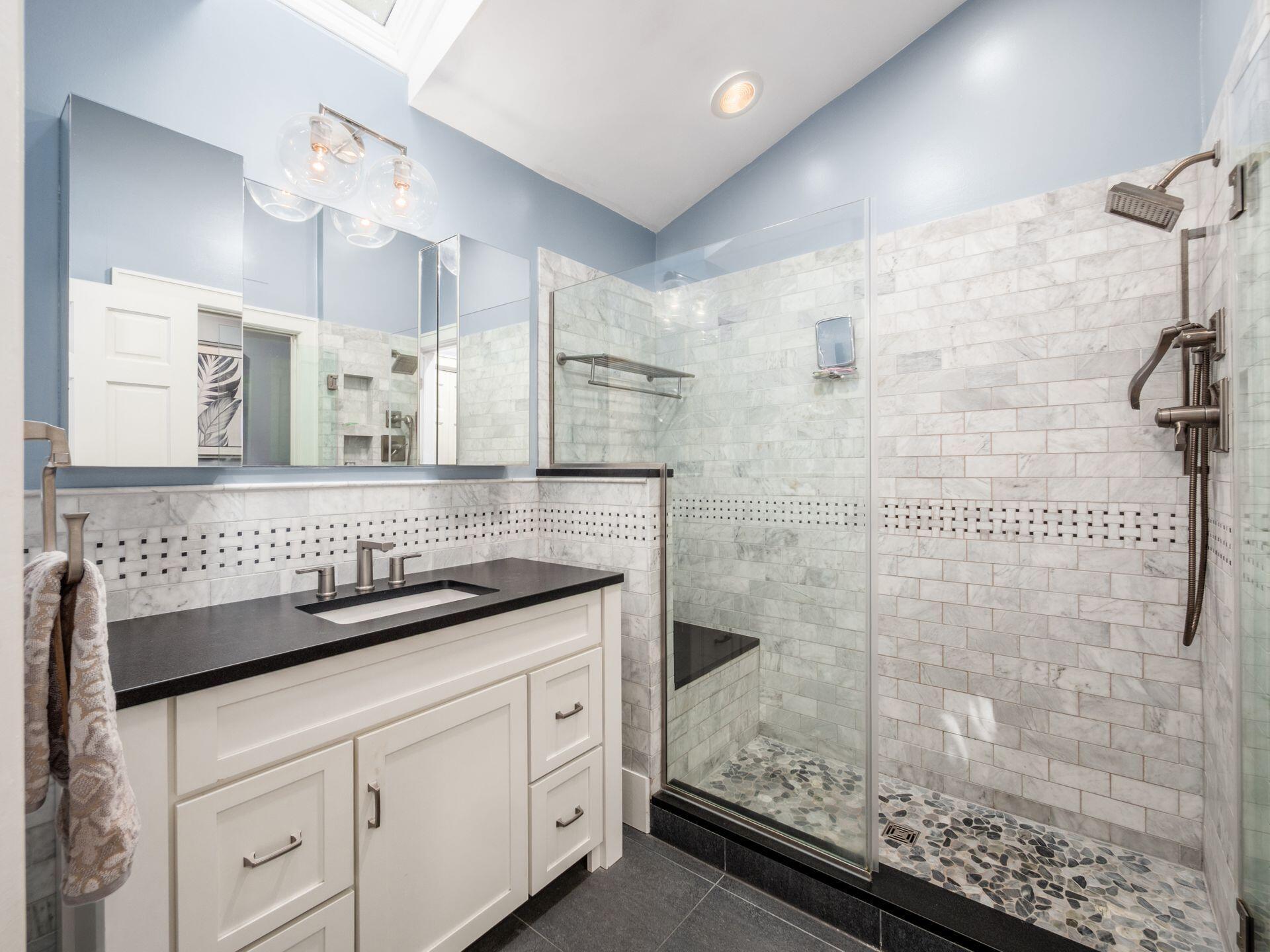 180 South Ardmore Road Columbus, OH 43209 - Photo 27 of 45 Primary Bathroom - Alternate View
