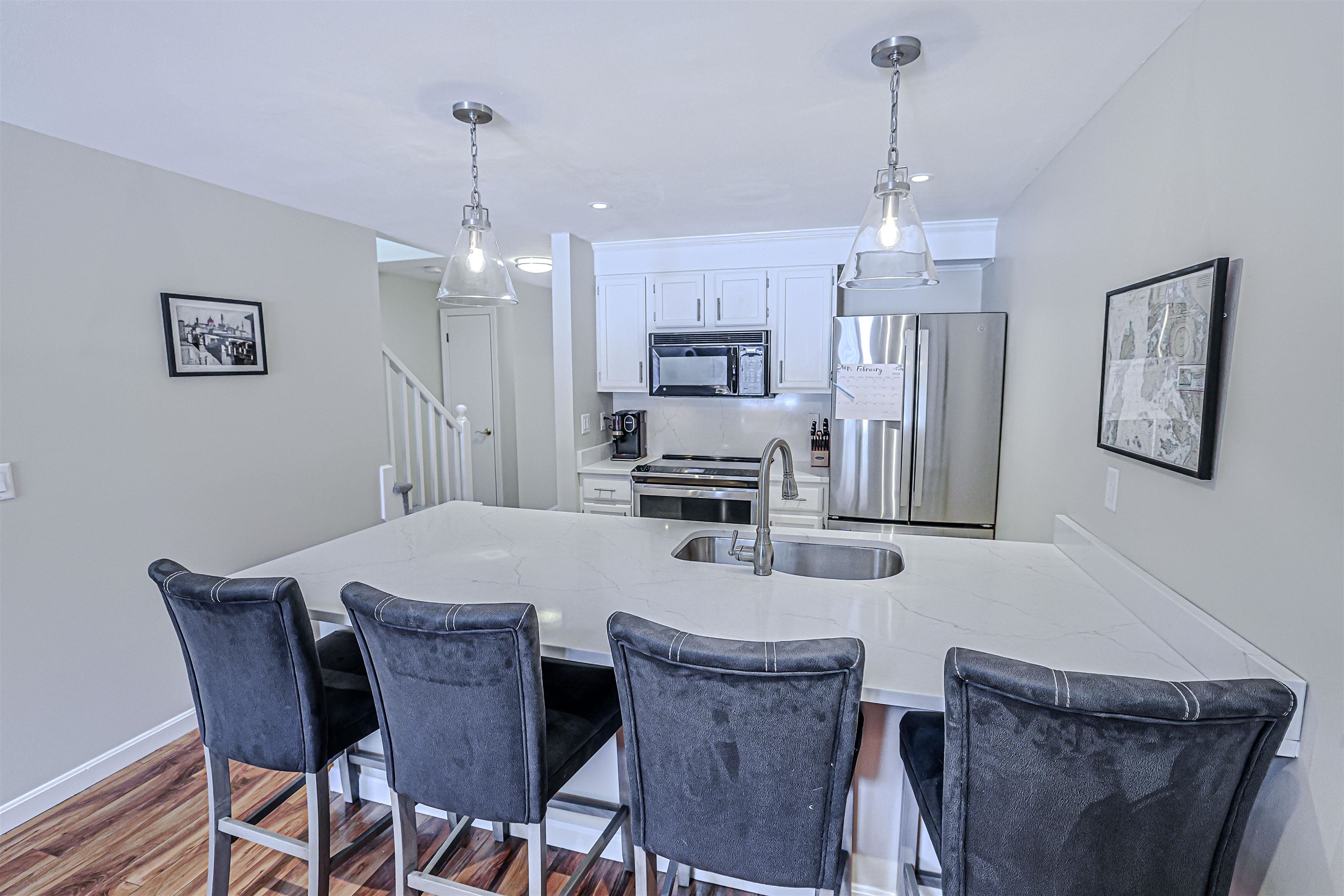 35 Montrose Drive Stratham, NH 03885 - Photo 8 of 24