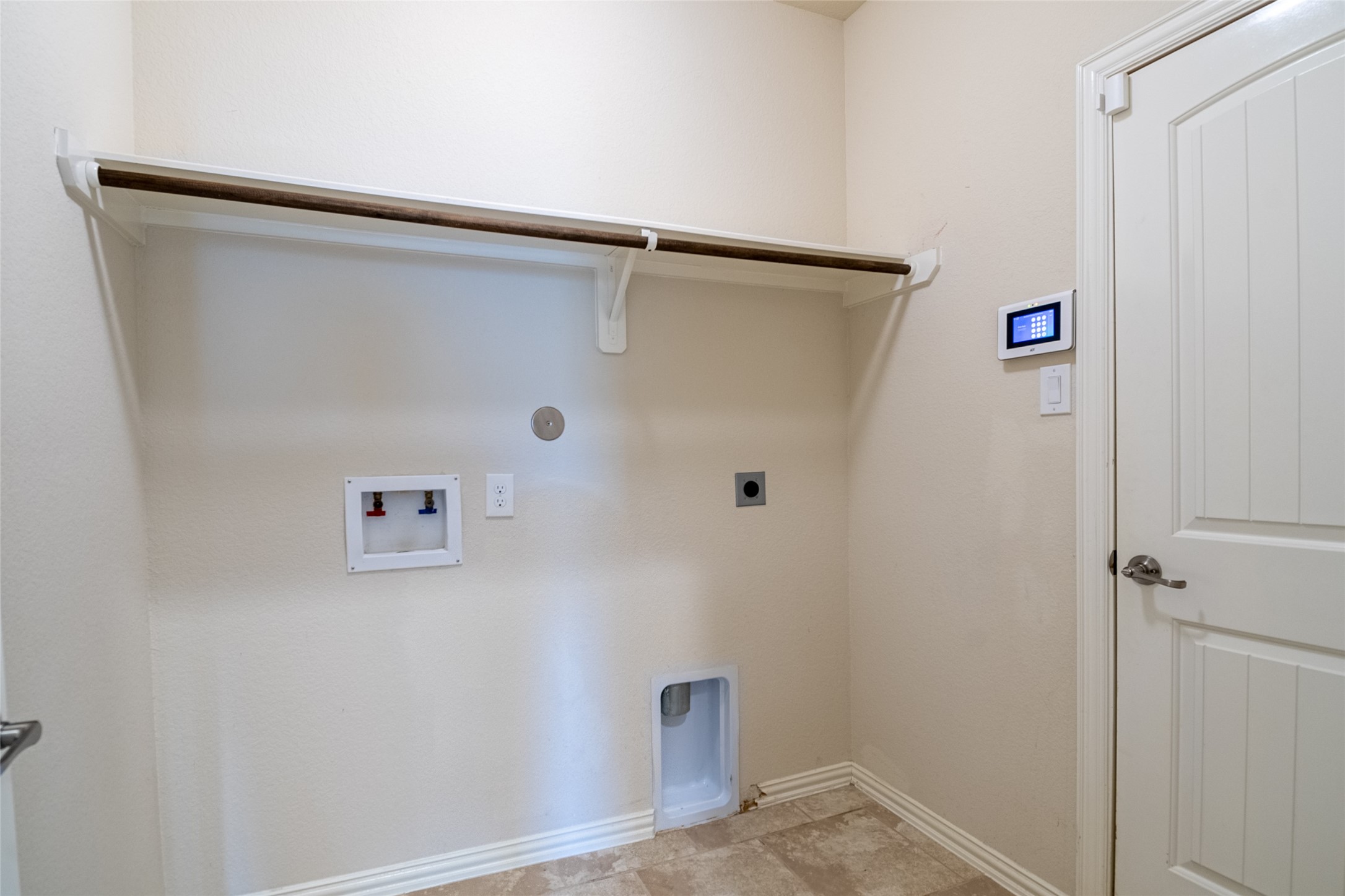 1610 Juniper Knoll Way Conroe, TX 77301 - Photo 41 of 41 a close up of a wall