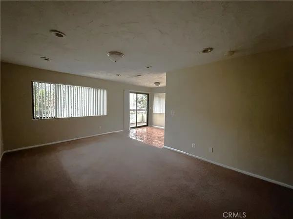 $2,800 | 27948 Tyler Lane, Unit 439, Canyon Country, CA 91387