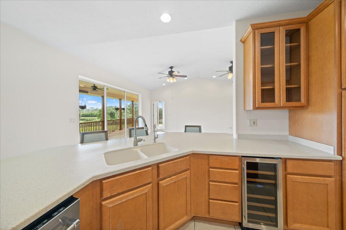 2940 Pomello Road Malabar, FL 32950 - Photo 14 of 42 Kitchen