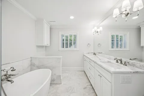 $1,800,000 | 6848 Midcrest Drive, Dallas, TX 75254