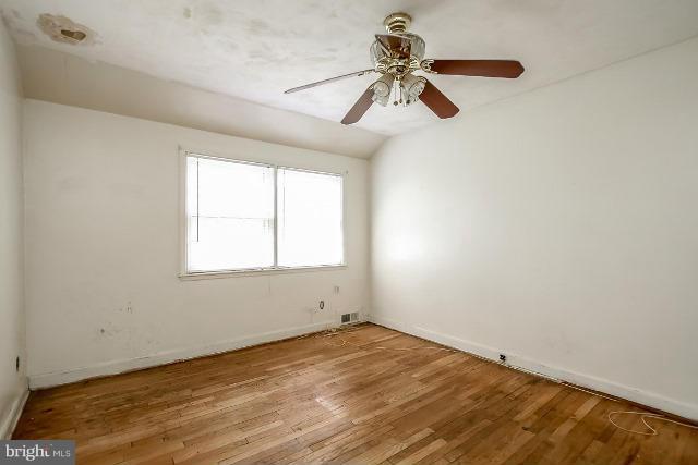 1558 Pentwood Road Baltimore, MD 21239 - Photo 8 of 10 Interior (General)