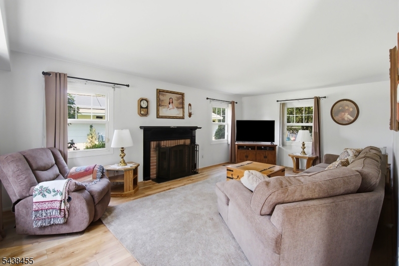 13 Abbott Road Somerset, NJ 08873 - Photo 6 of 32