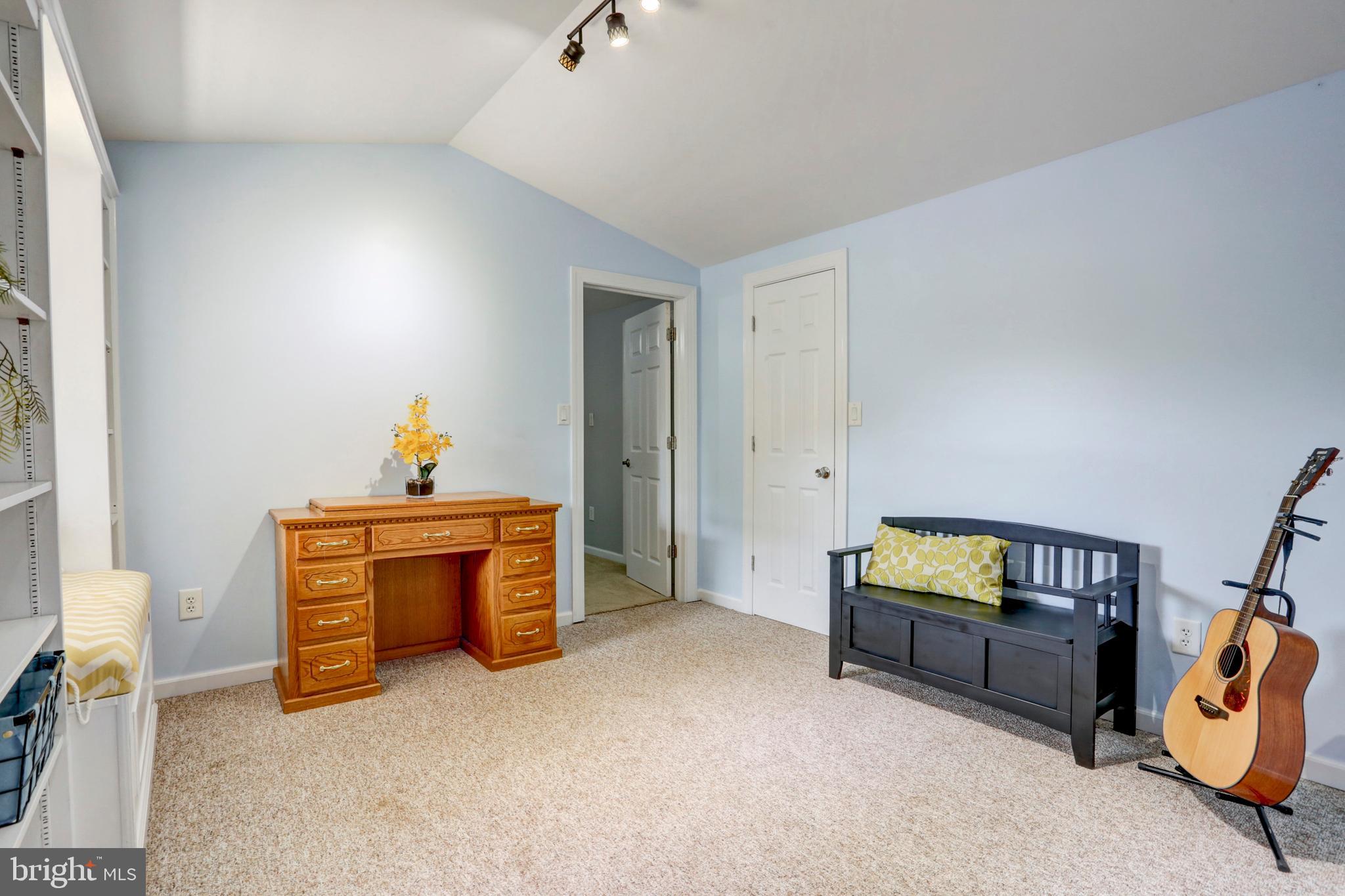 135 Crest Road Lititz, PA 17543 - Photo 16 of 47