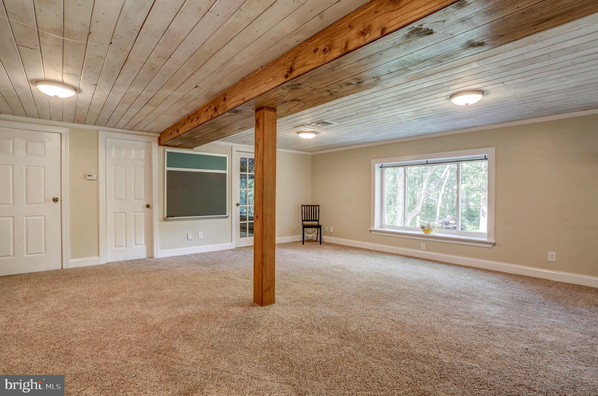 135 Crest Road Lititz, PA 17543 - Photo 28 of 47