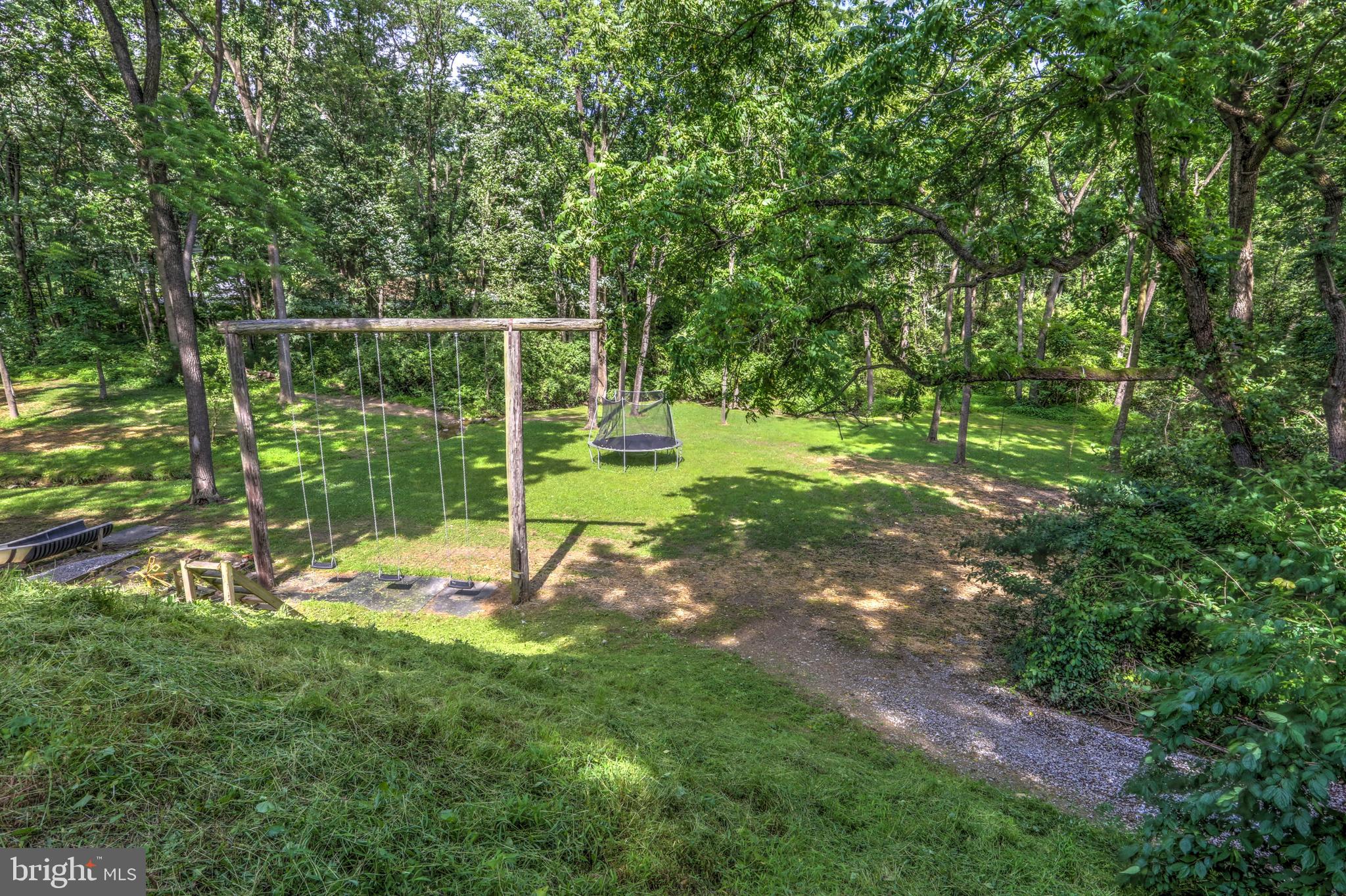135 Crest Road Lititz, PA 17543 - Photo 34 of 47