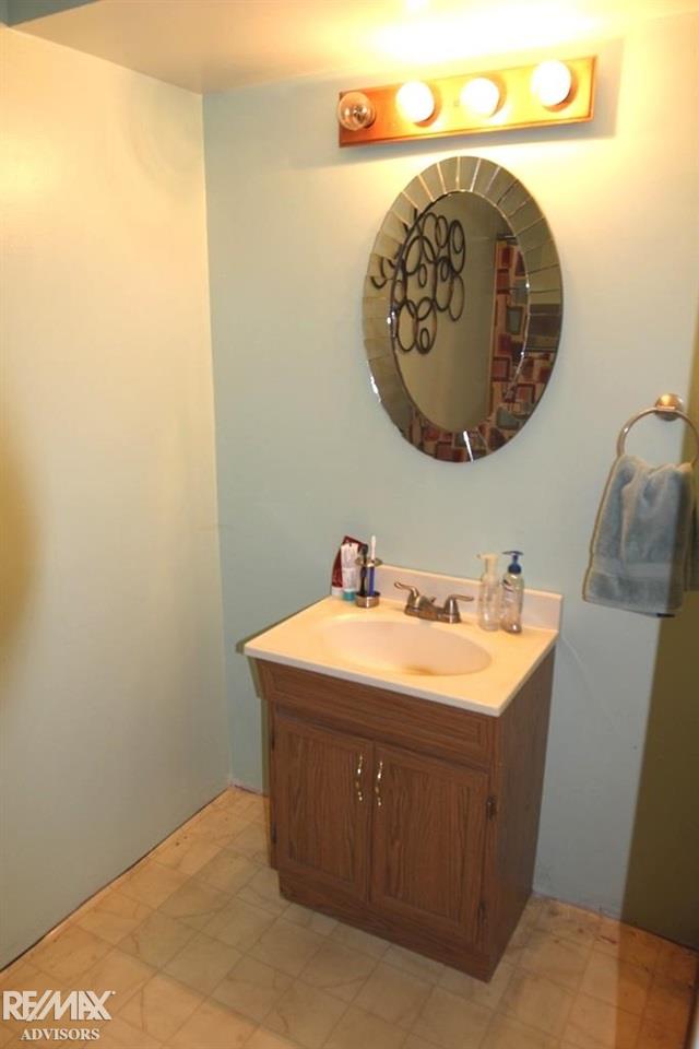 1247 Kinney Road Memphis, MI 48041 - Photo 11 of 26 50063840-10.JPG
