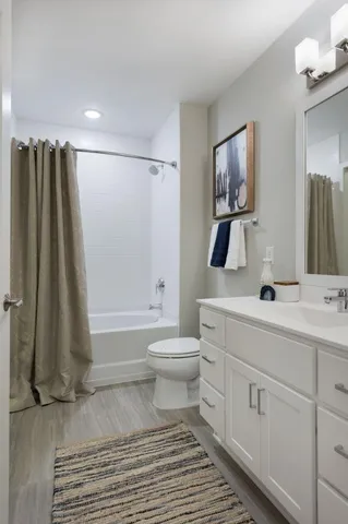 $2,448 | 212 10th Avenue South, Unit 1110, Minneapolis, MN 55415