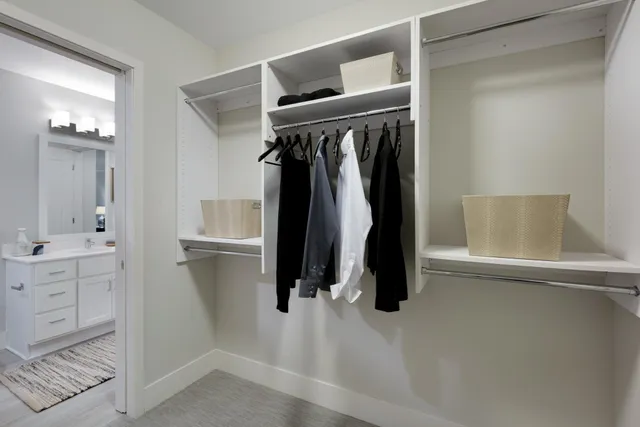 $2,448 | 212 10th Avenue South, Unit 1110, Minneapolis, MN 55415