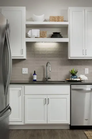 $2,448 | 212 10th Avenue South, Unit 1110, Minneapolis, MN 55415