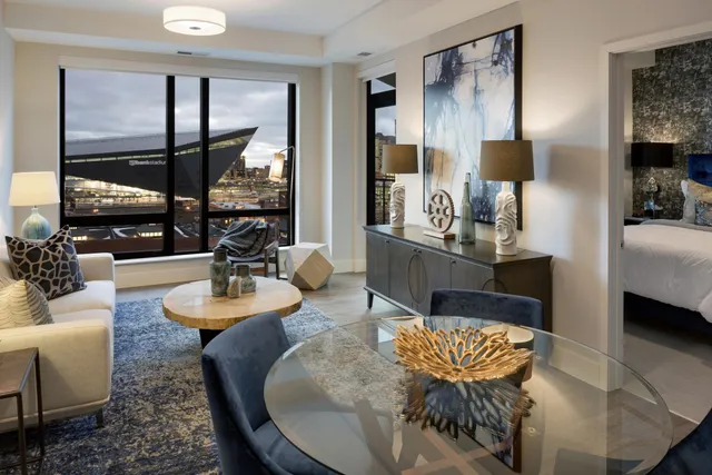 $2,448 | 212 10th Avenue South, Unit 1110, Minneapolis, MN 55415