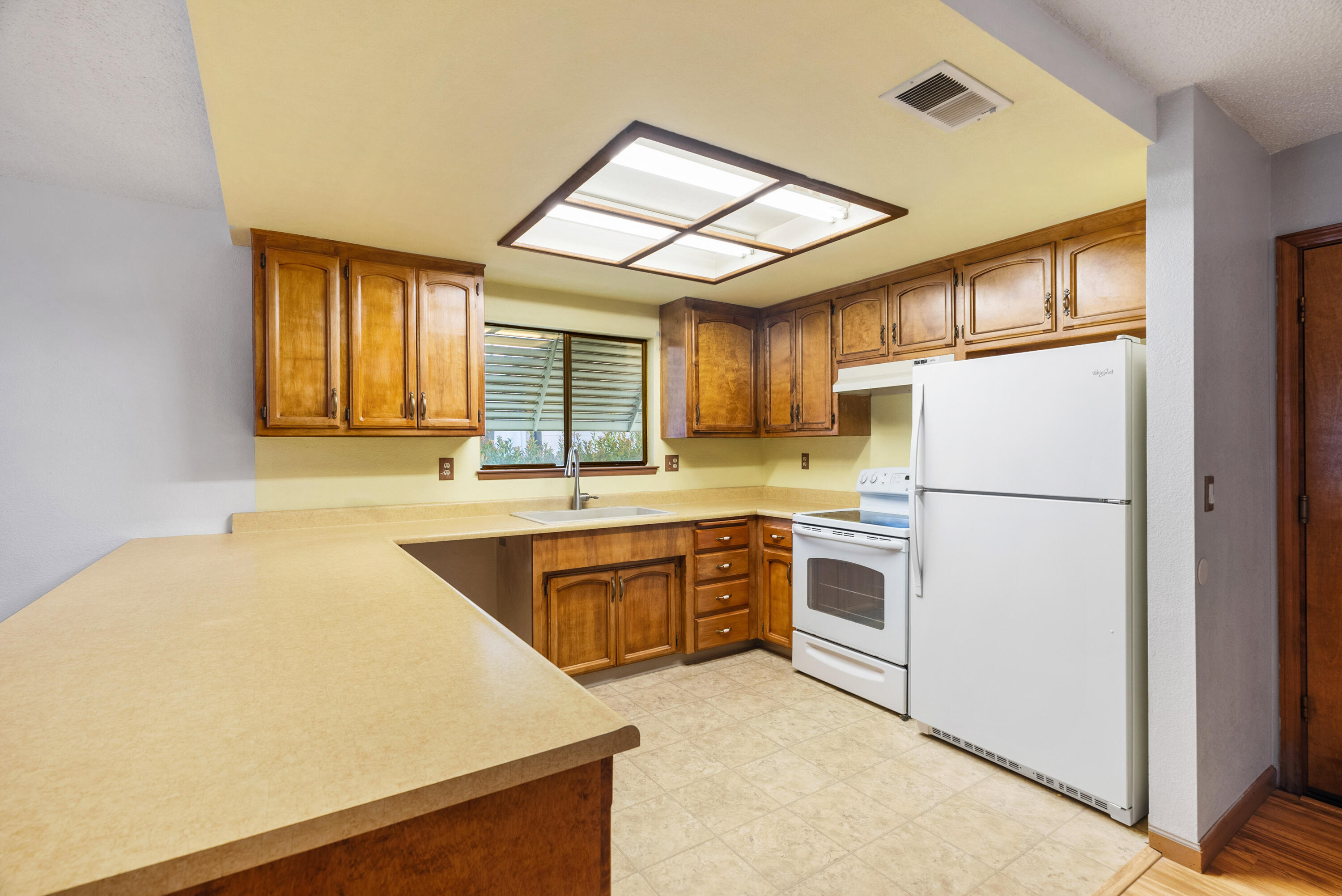 3211 Rupert Road Anderson, CA 96007 - Photo 5 of 34 Rupert-35