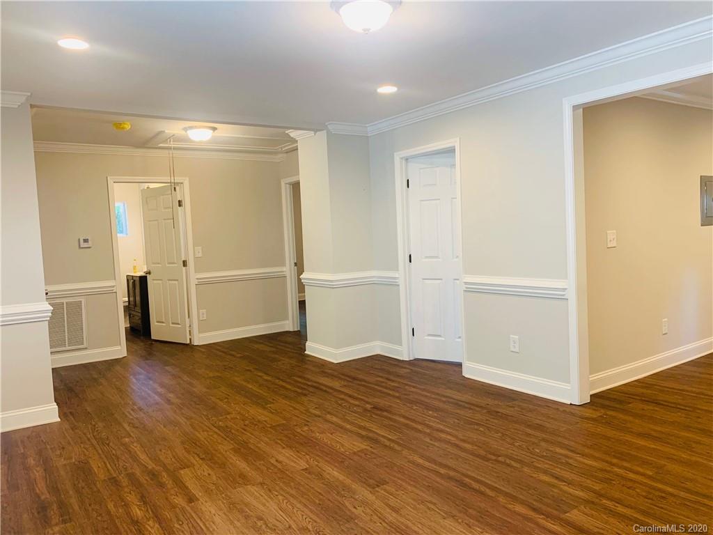 1235 Edgewood Road Charlotte, NC 28208 - Photo 3 of 7 Gallery Image 3