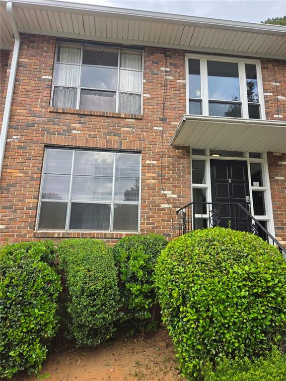 510 Coventry Road, Unit 3A Decatur, GA 30030 - Photo 2 of 24 a view of a building with a garden