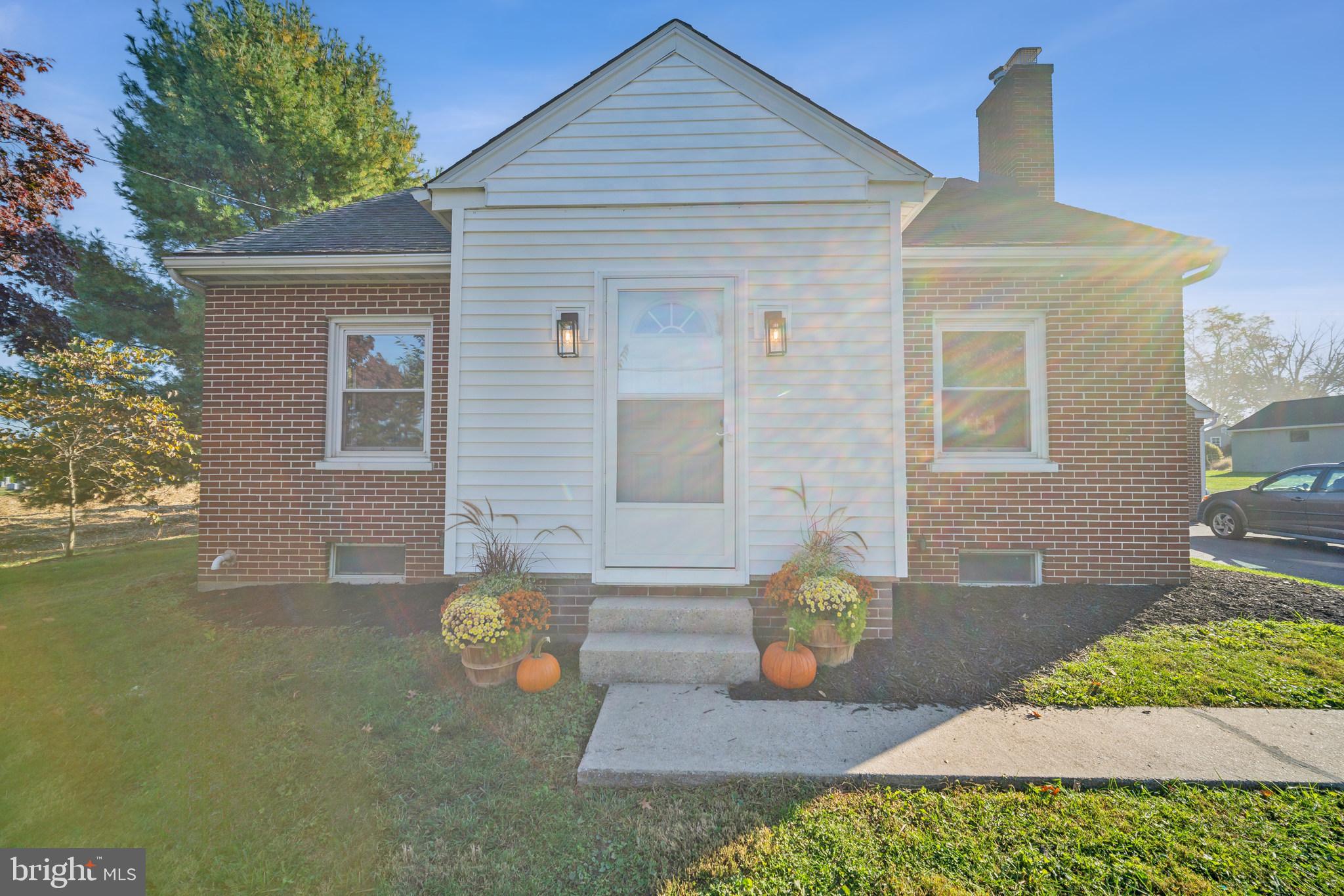 17 Cherry Hill Road Paradise, PA 17572 - Photo 3 of 46 Gallery Image 3