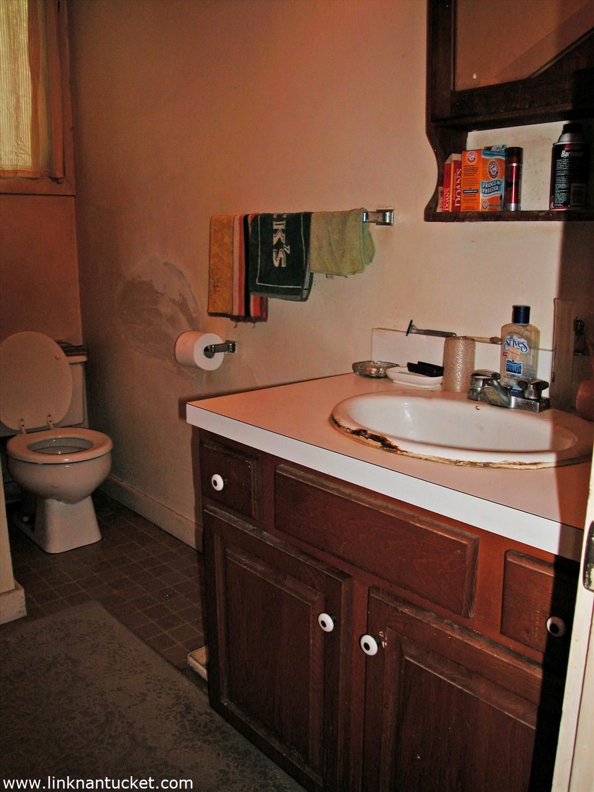 56 Hummock Pond Road Nantucket, MA 02554 - Photo 17 of 18 studio bath