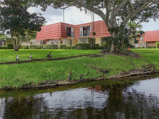 $2,900 | 9977 Northwest 6th Court, Unit 9977, Plantation, FL 33324