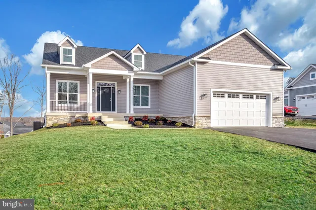 $889,000 | 2 Alma Gaynelle Drive, Unit A, Mineral, VA 23117