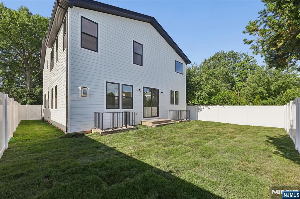 9 Cole Street Bergenfield, NJ 07621 - Photo 43 of 47