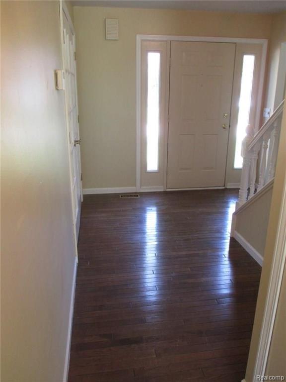 2415 Rancroft Beat Rochester, MI 48306 - Photo 8 of 30
