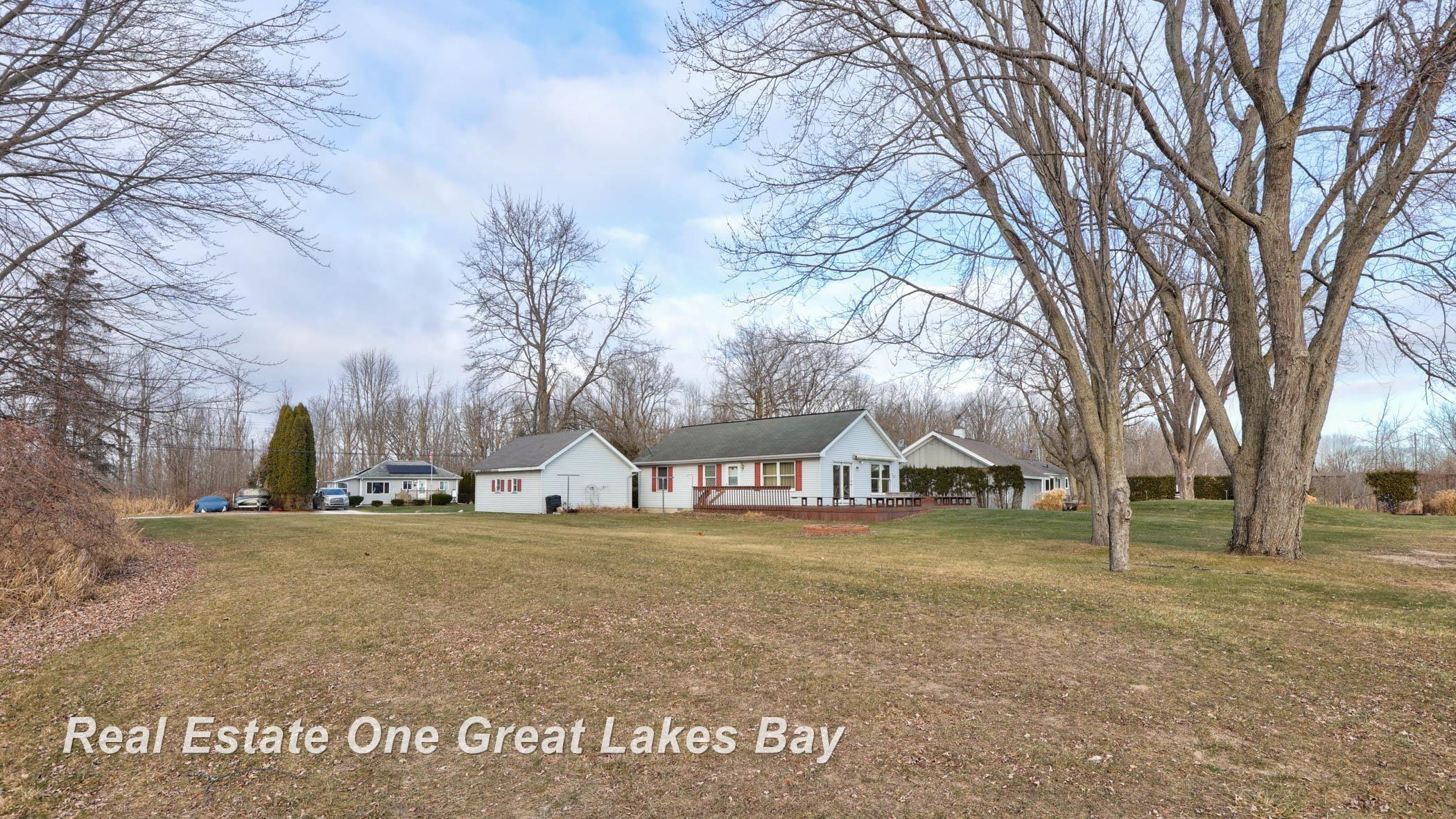 5167 Beachwood Road Standish, MI 48658 - Photo 45 of 55 View of Yard