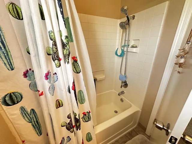 $395,000 | 831 El Pinal Lane, Los Banos, CA 93635