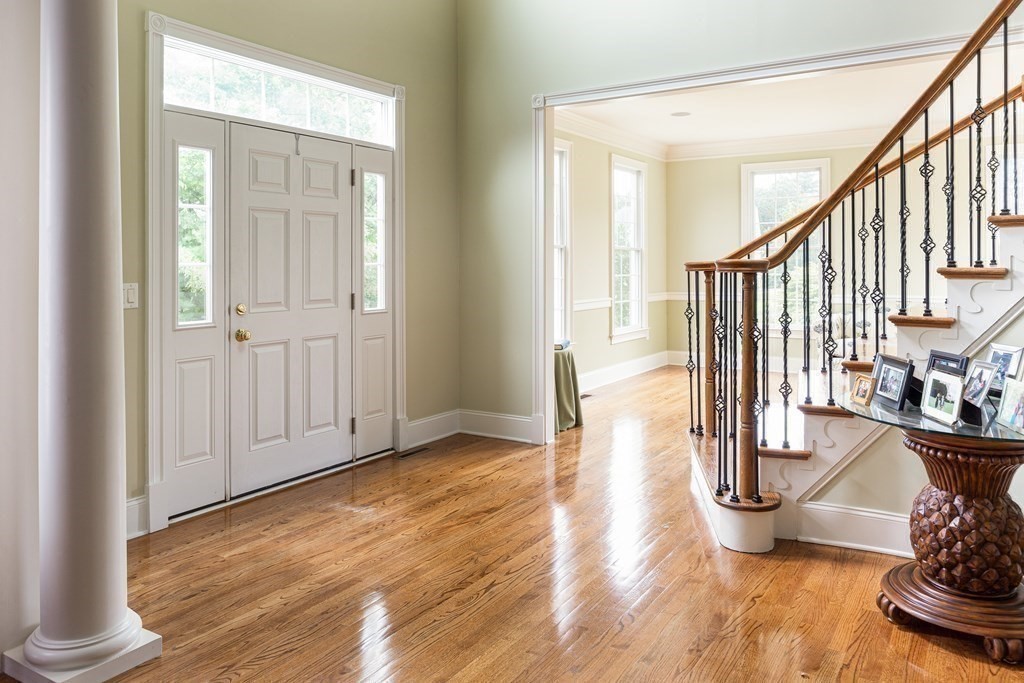 8 Summit Way Hopkinton, MA 01748 - Photo 8 of 36 Gallery Image 8