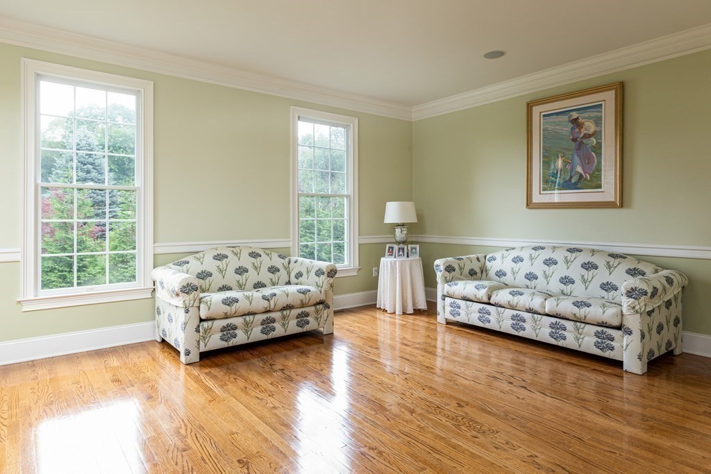 8 Summit Way Hopkinton, MA 01748 - Photo 9 of 36 Gallery Image 9