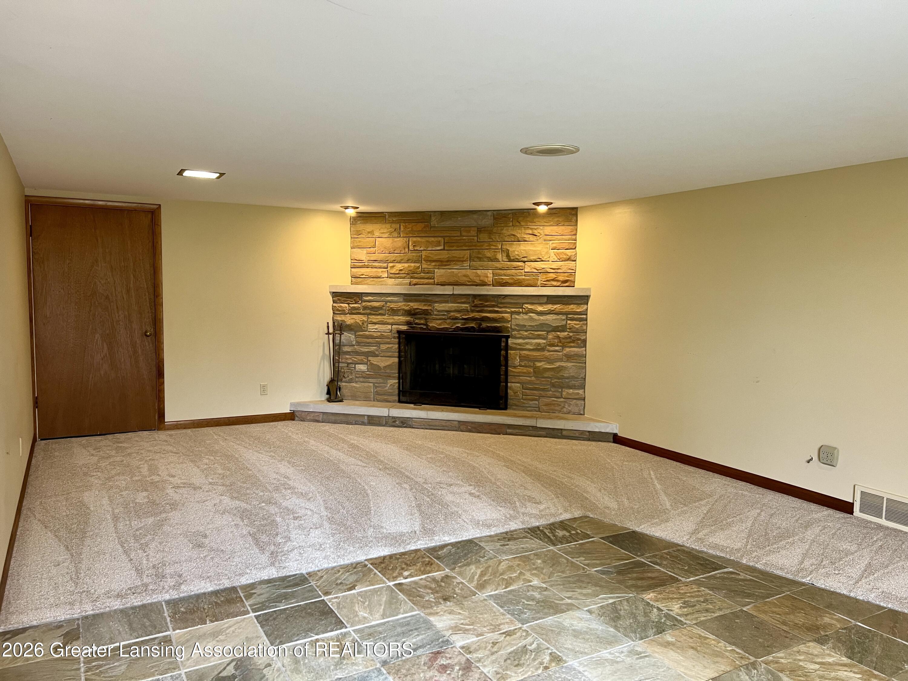 3020 Aurelius Road Onondaga, MI 49264 - Photo 31 of 55 Family Room