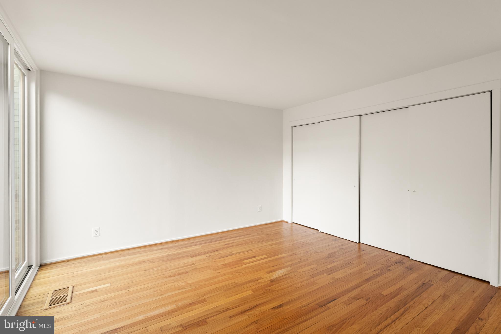 11465 Washington Plaza West Reston, VA 20190 - Photo 33 of 45 Upper Level 4 - Bedroom #3