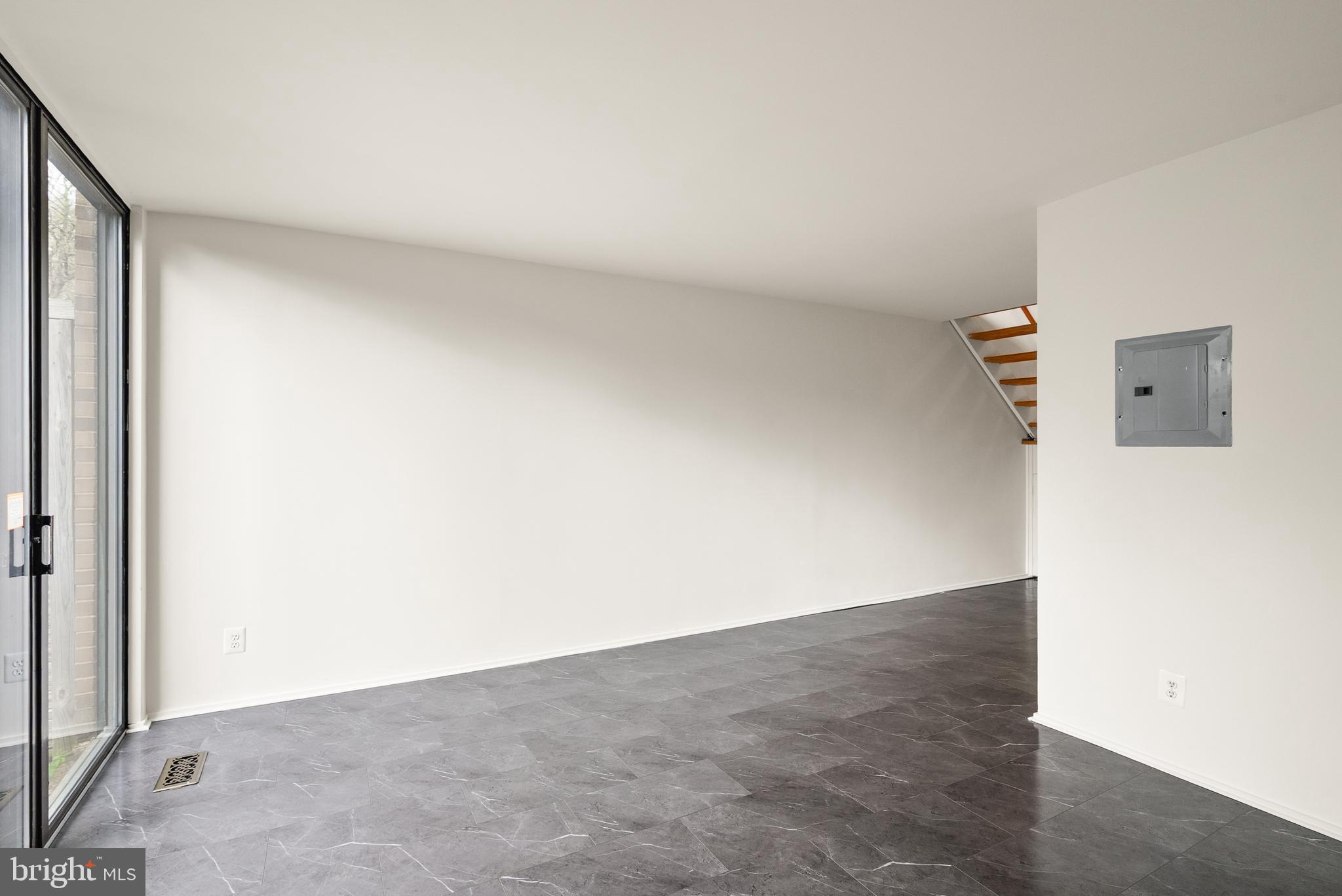 11465 Washington Plaza West Reston, VA 20190 - Photo 39 of 45 Lower level - opens up to backyard and the lake!