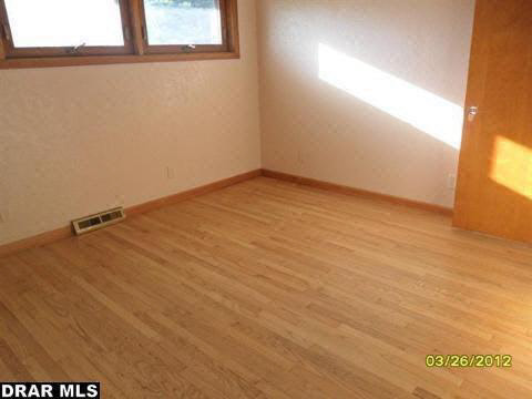 6951 West Dunbar Road Monroe, MI 48161 - Photo 4 of 6 20084657-3.JPG