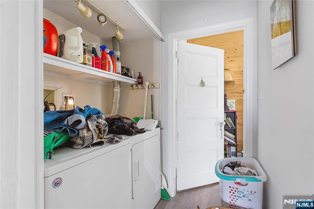298 Carmita Avenue, Unit 2 Rutherford, NJ 07070 - Photo 13 of 23 Gallery Image 13