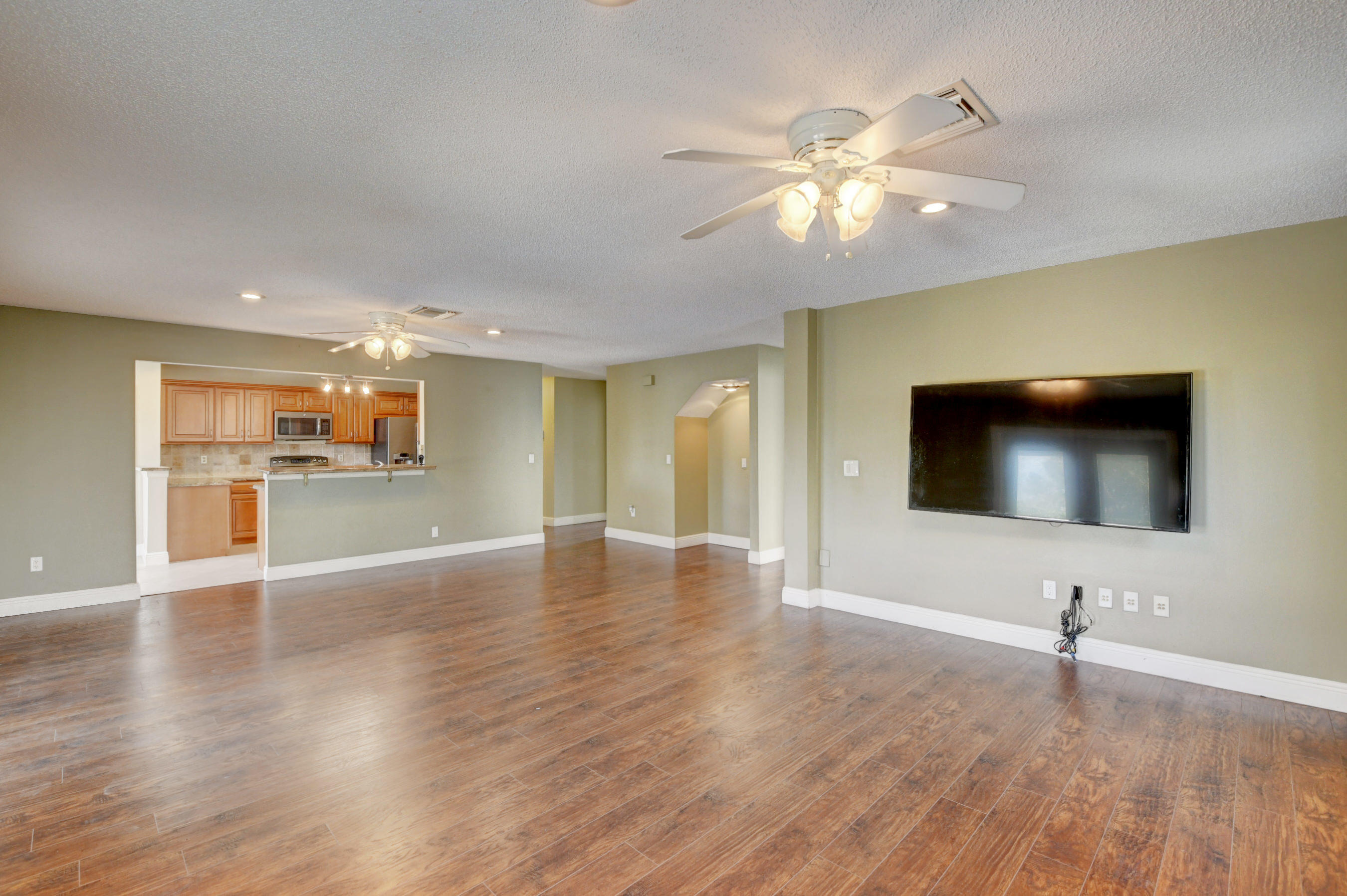 10732 Sea Cliff Circle Boca Raton, FL 33498 - Photo 13 of 80 DSC_3562_3_4_5_6
