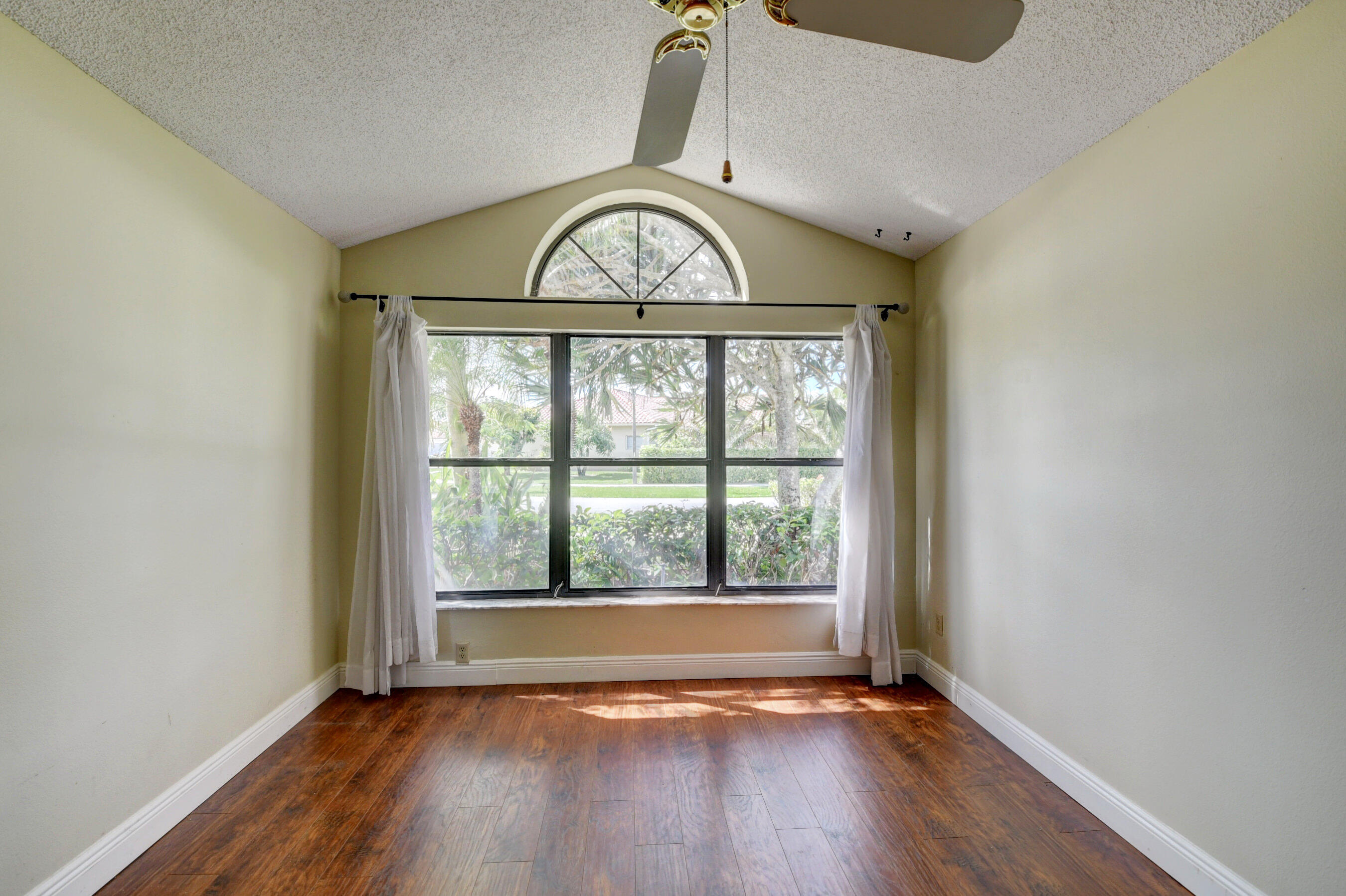 10732 Sea Cliff Circle Boca Raton, FL 33498 - Photo 5 of 80 DSC_3522_3_4_5_6