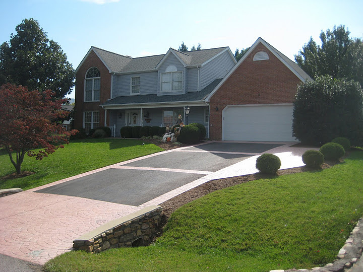 4920 Huntridge Road Roanoke, VA 24012 - Photo 1 of 25 Front of Home