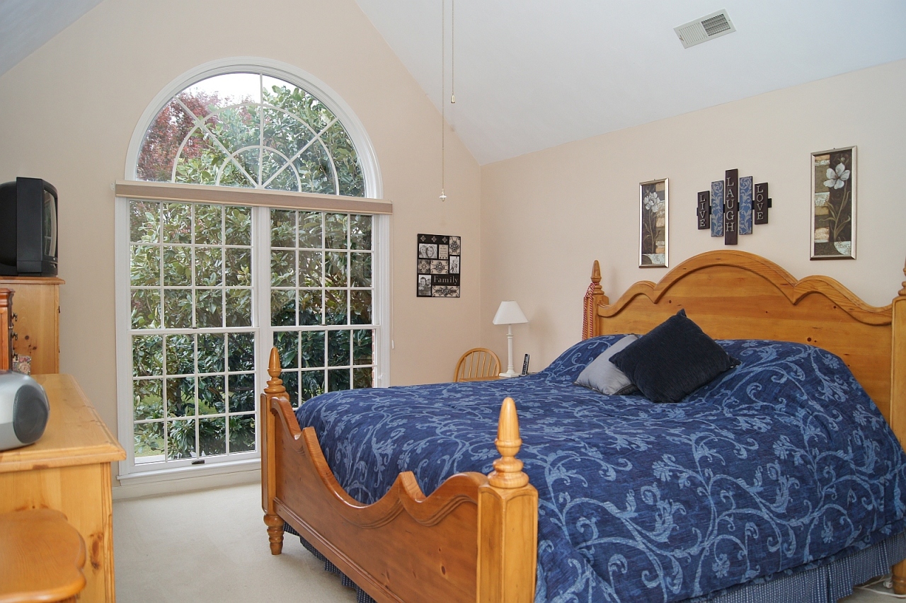 4920 Huntridge Road Roanoke, VA 24012 - Photo 11 of 25 dsc02139