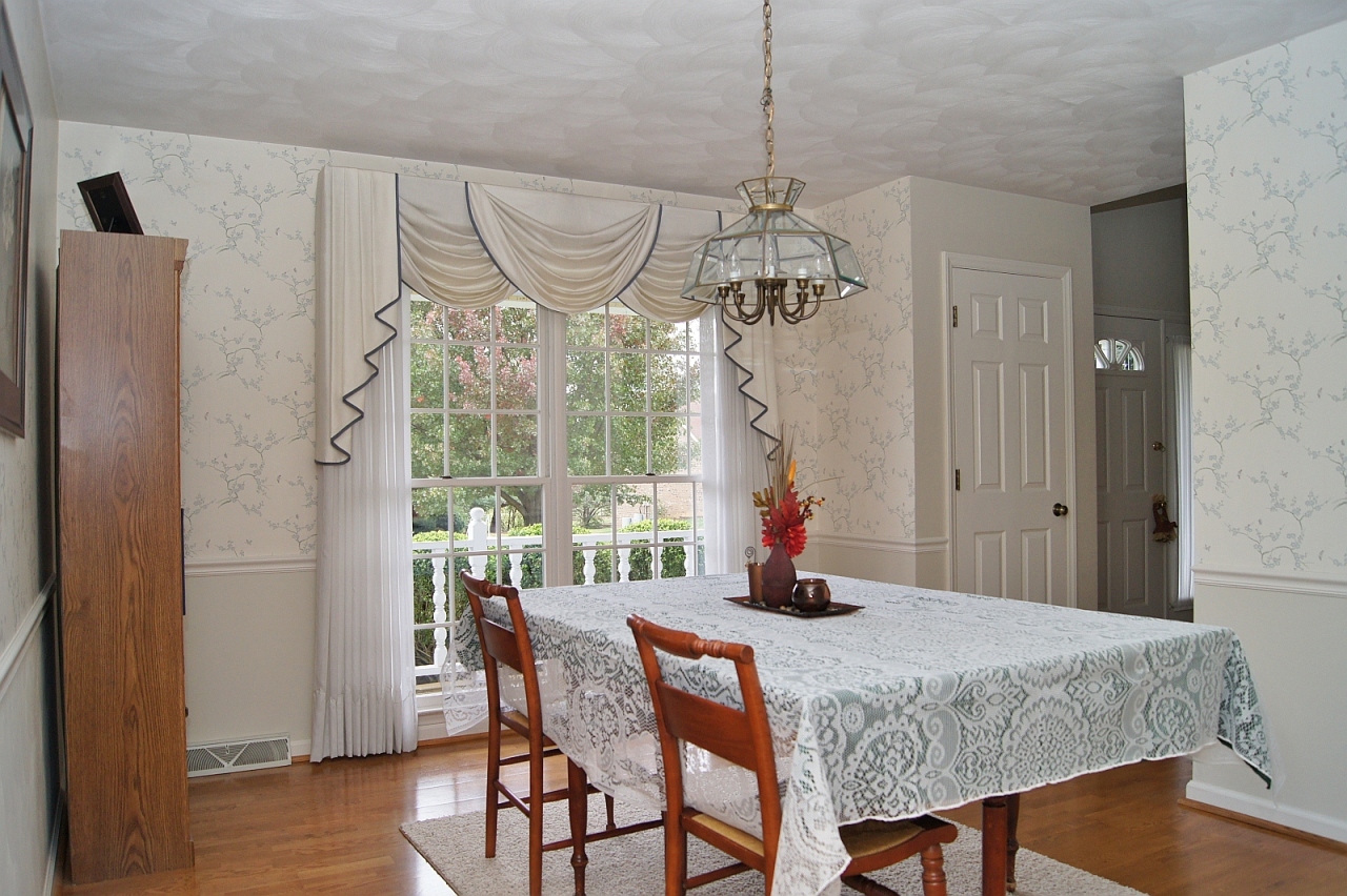 4920 Huntridge Road Roanoke, VA 24012 - Photo 4 of 25 dsc02088