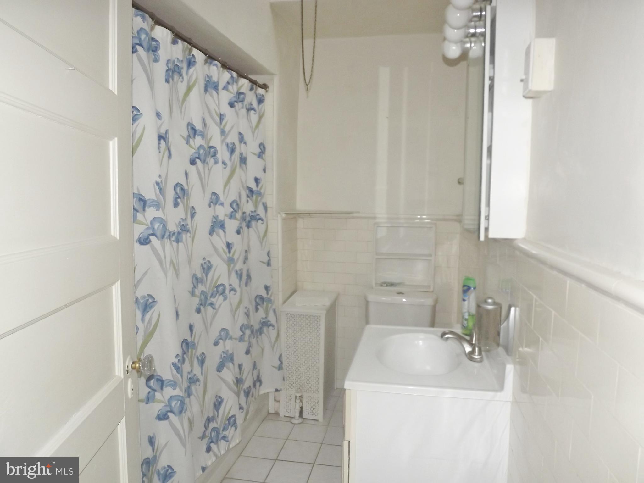 5909 Nassau Road Philadelphia, PA 19151 - Photo 17 of 23 Gallery Image 17