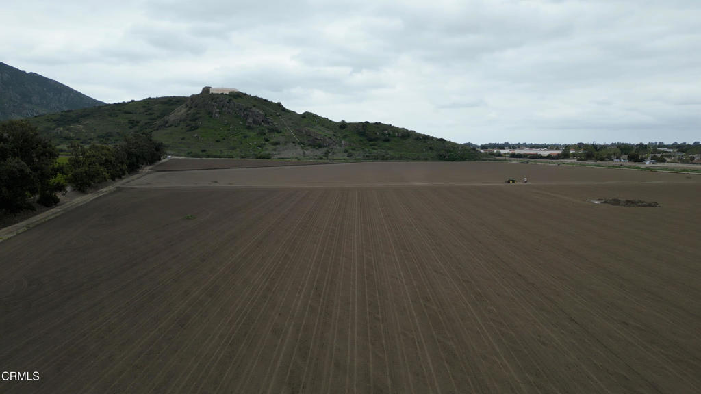 62 Calleguas Camarillo, CA 93012 - Photo 4 of 13