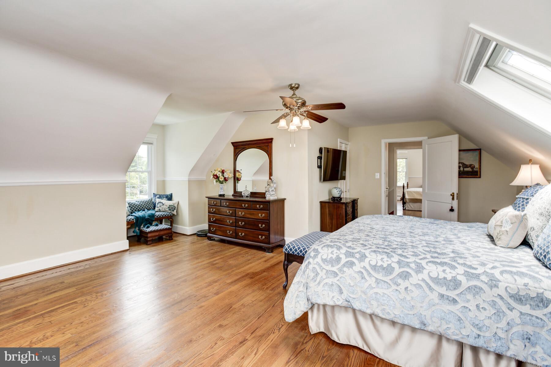 3650 Valley Road Ellicott City, MD 21042 - Photo 15 of 36 Large bedroom space