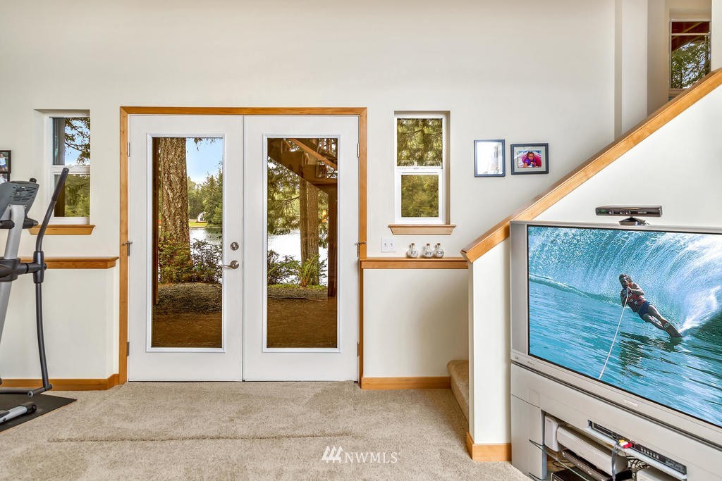 2730 East Phillips Lake Loop Road Shelton, WA 98584 - Photo 22 of 25 Gallery Image 22