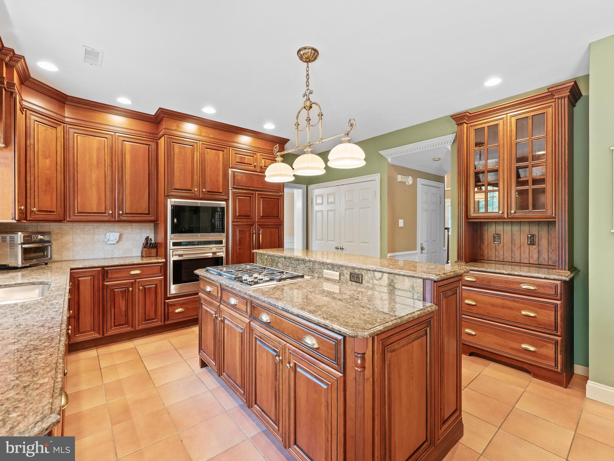 1424 Ridgewood Lane Newtown, PA 18940 - Photo 16 of 58