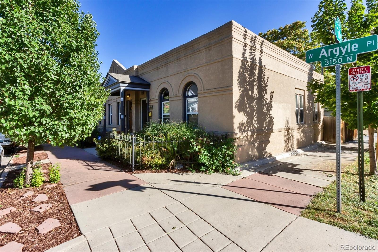 2498 West Argyle Place Denver, CO 80211 - Photo 2 of 25