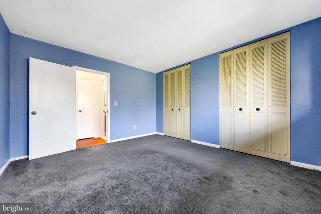 a view of an empty room with window